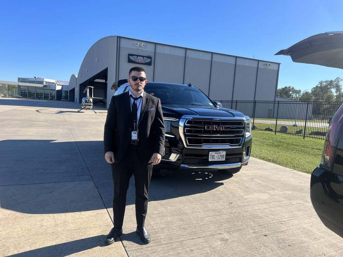 Chauffeur FBO Yukon — Houston Limo Chauffeur