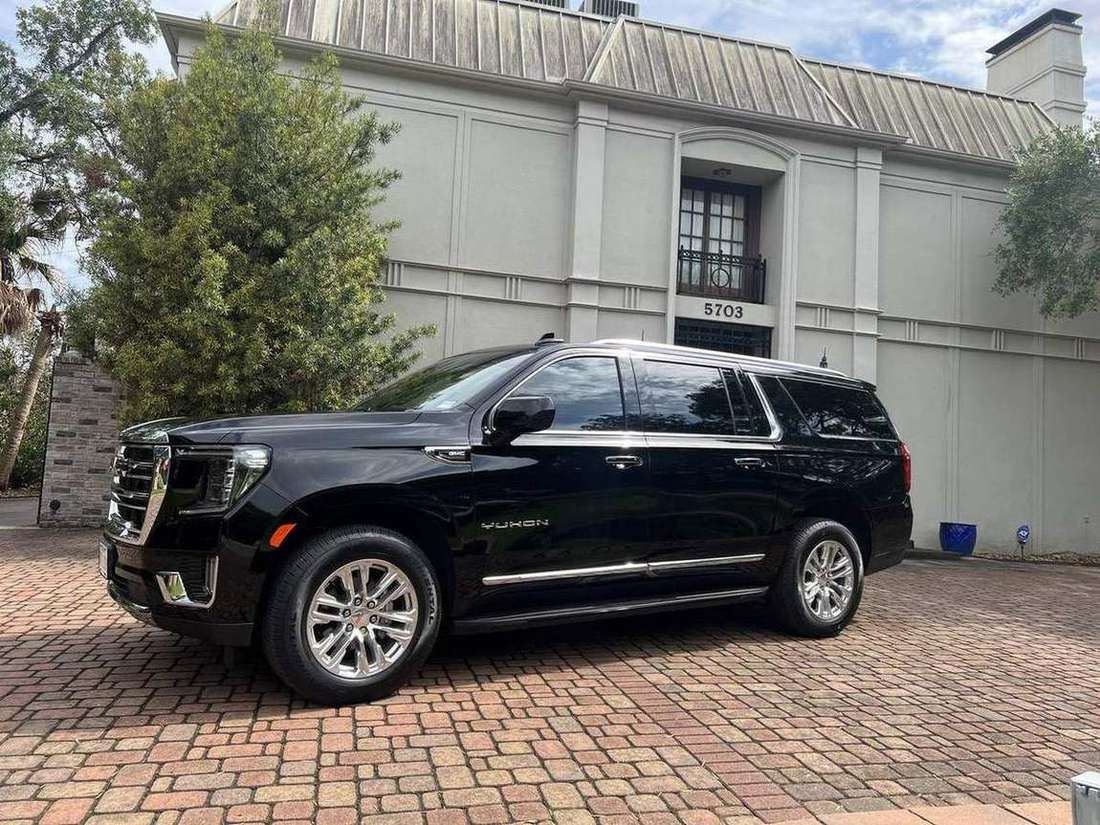 GMC Yukon XL SUV front — Houston Limo Chauffeur