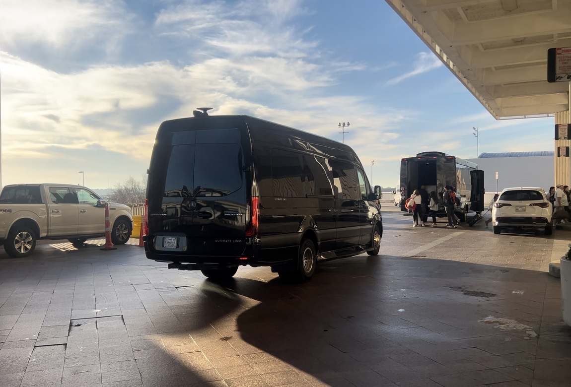 IAH Bush Intercontinental Airport Mercedes Sprinter curb — Houston Limo Chauffeur