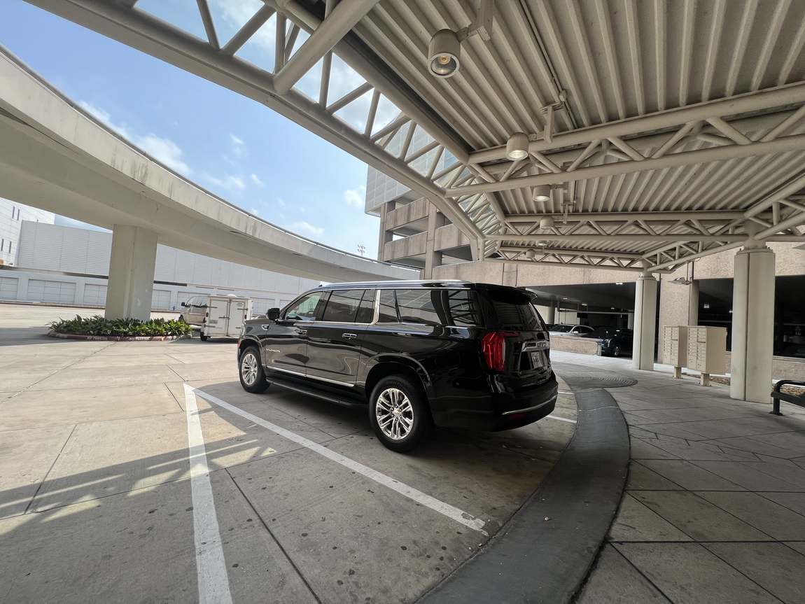 IAH Bush Intercontinental Airport Yukon terminal rear — Houston Limo Chauffeur