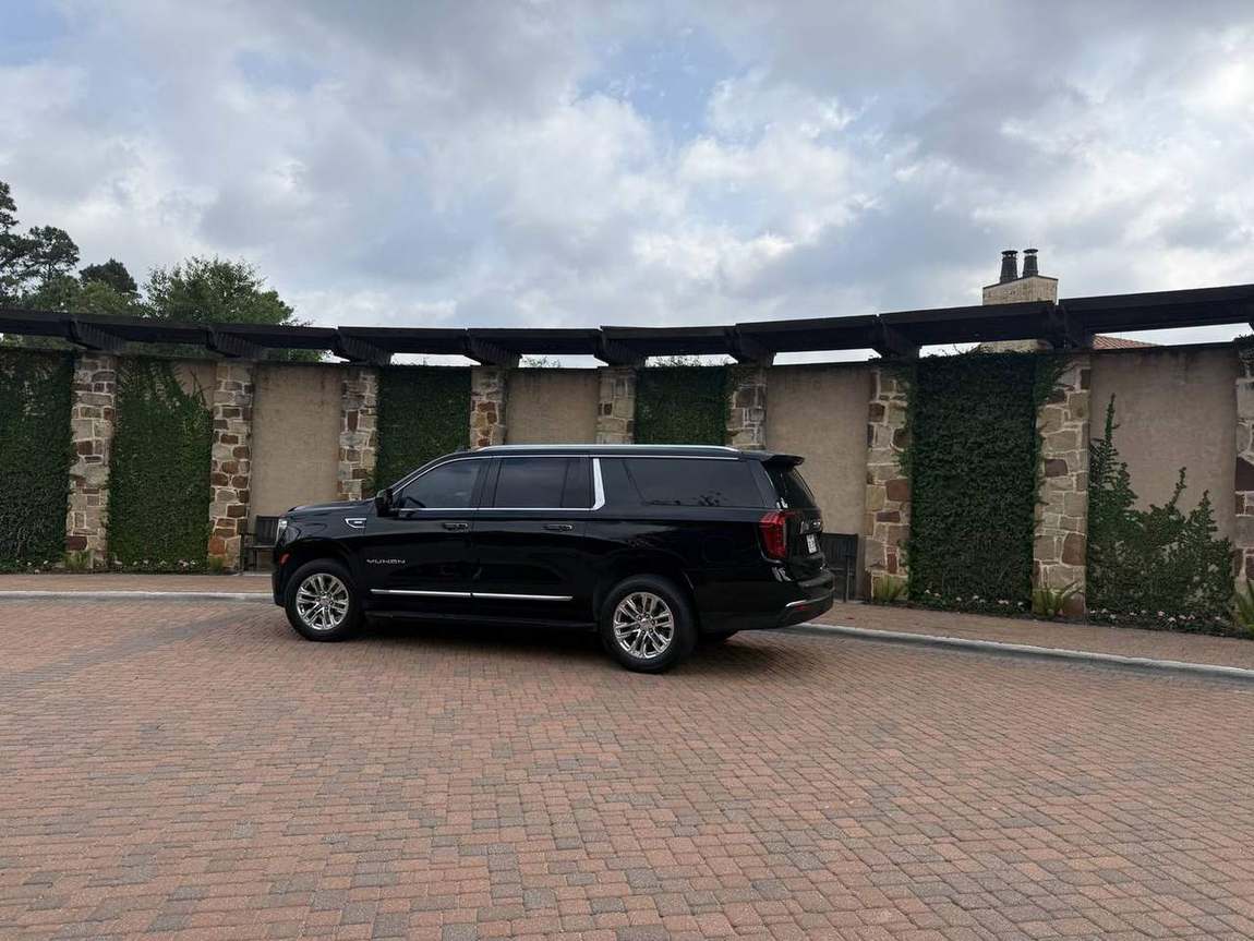 Prom night Mercedes Sprinter group — Houston Limo Chauffeur