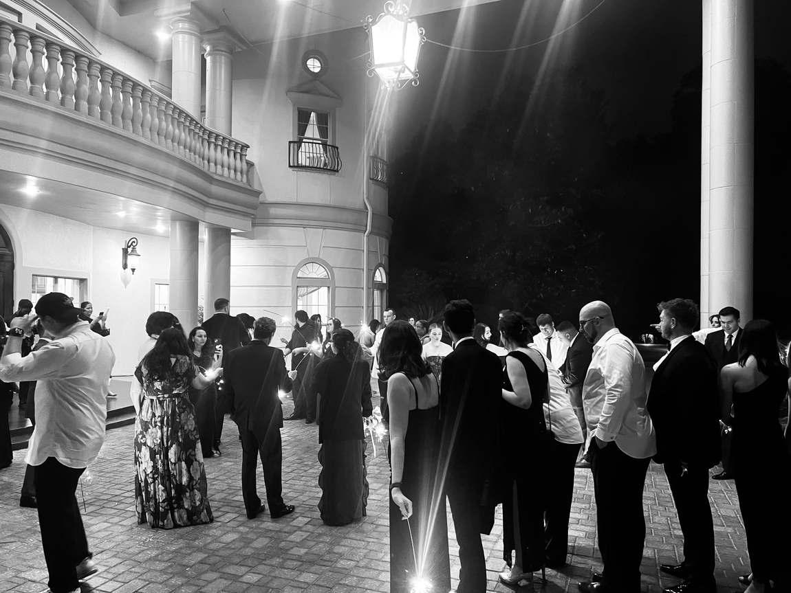 Wedding sparklers mansion — Houston Limo Chauffeur